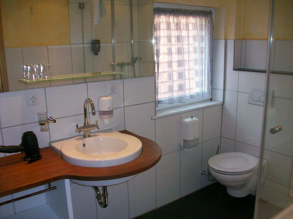 Gasthaus Zum Engel Fischerbach Quarto foto